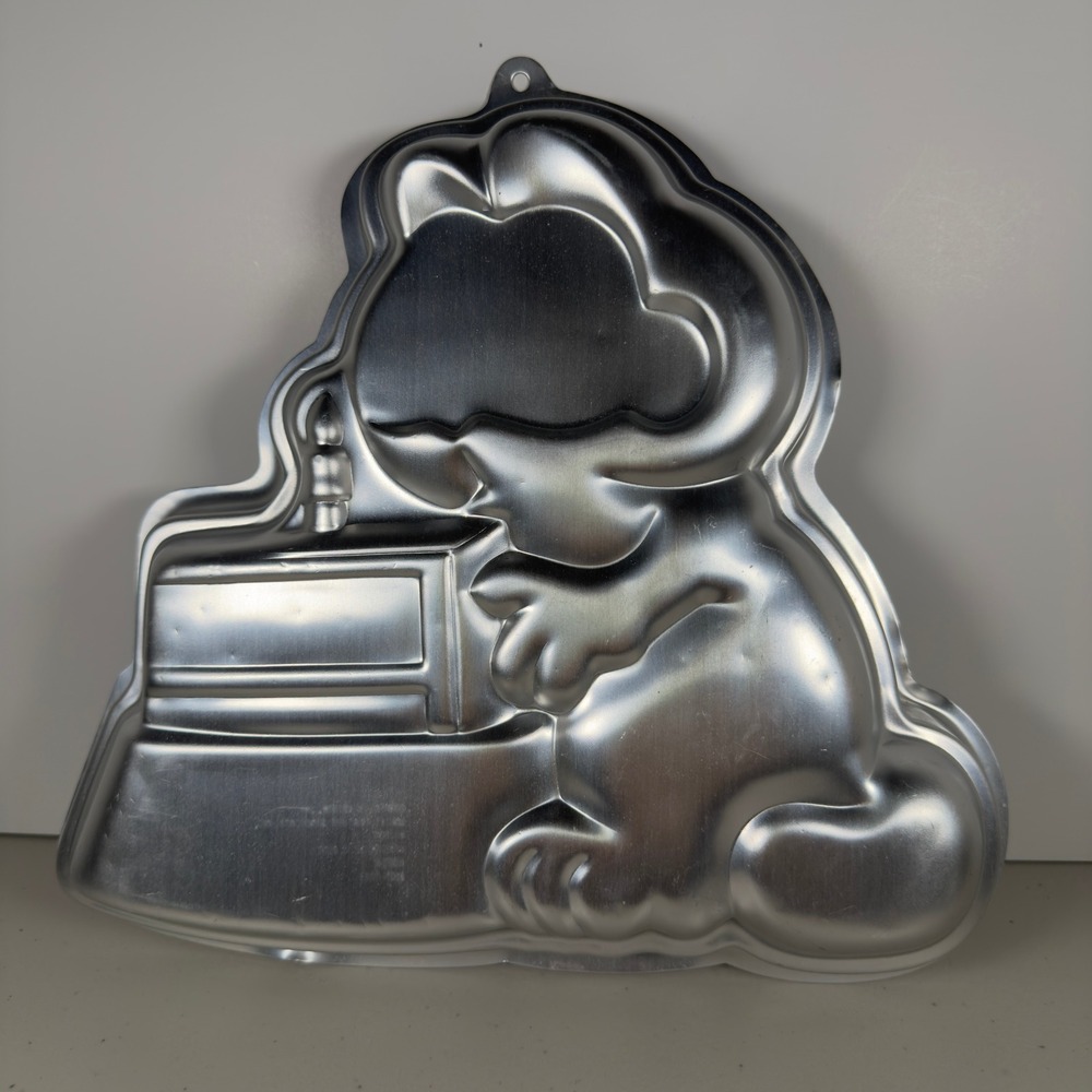Wilton Garfield Cake Pan Vintage 1978 Birthday Cake Mold Aluminum 2105-2447 LG